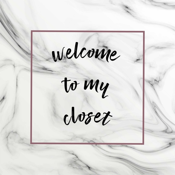 🌿Welcome To My Closet🌿 - Picture 1 of 2